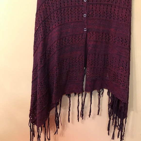 LulaRoe Mimi Poncho - Picture 2 of 5